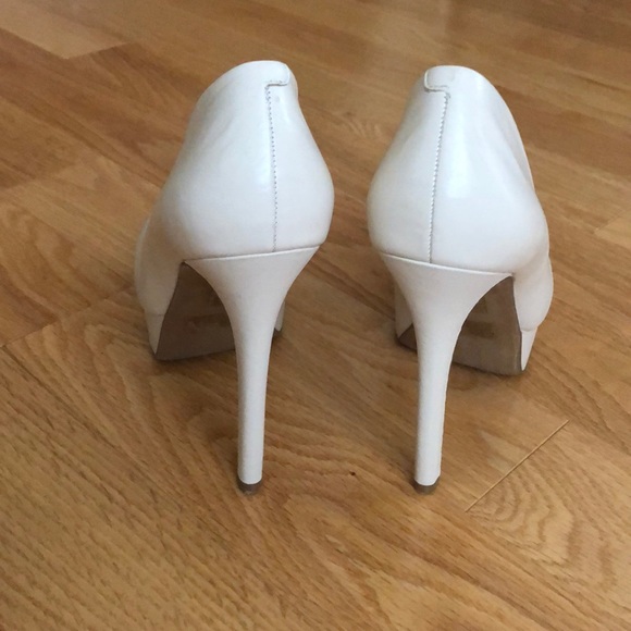 Jessica Simpson Waleo Platform Pump - Picture 2 of 3